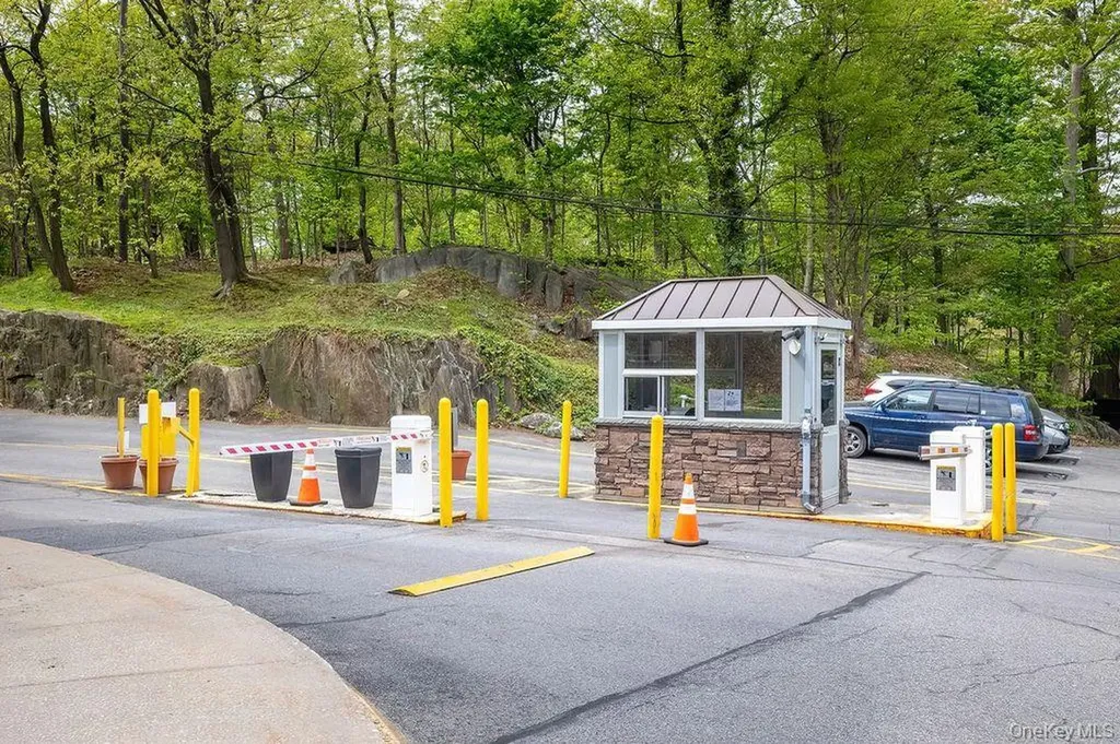 615 Palmer Road Yonkers NY 10701