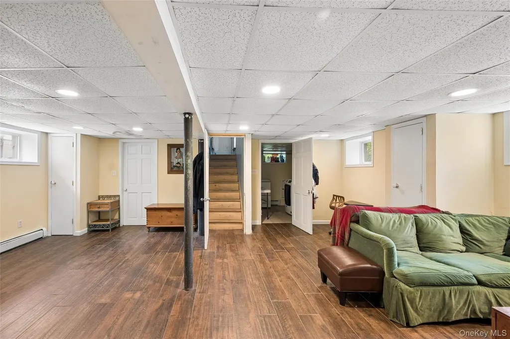 12 Harvard Avenue Hewlett NY 11557