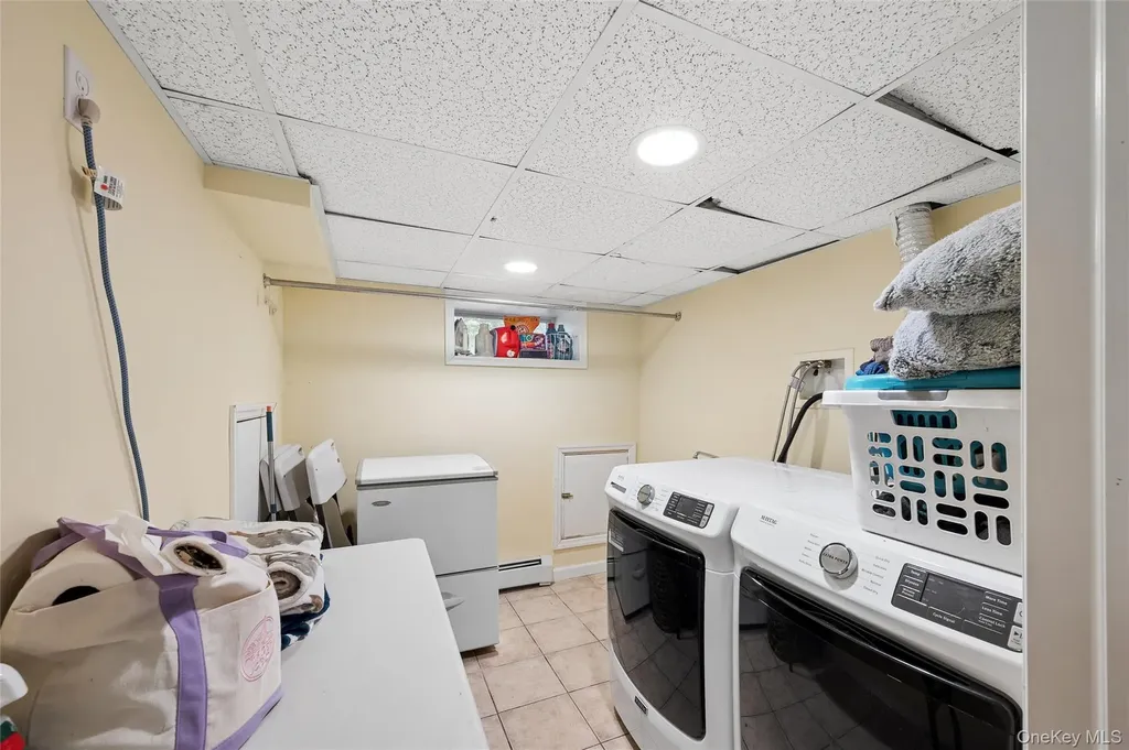 12 Harvard Avenue Hewlett NY 11557