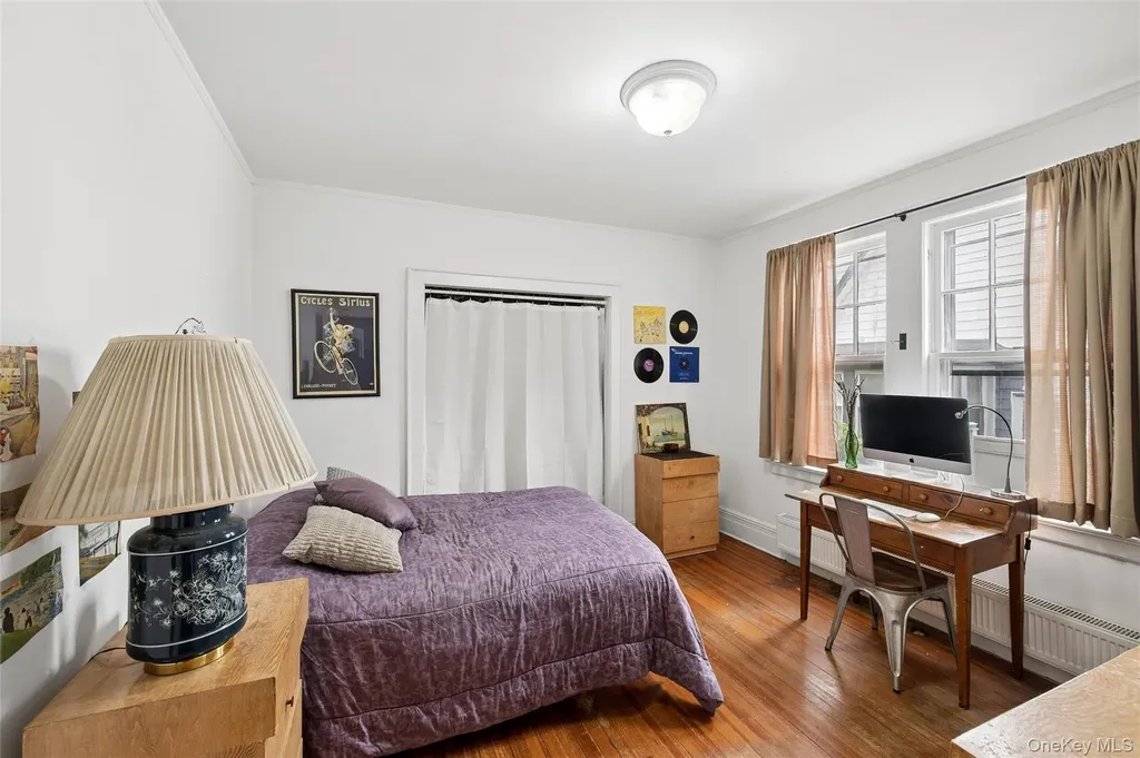 12 Harvard Avenue Hewlett NY 11557