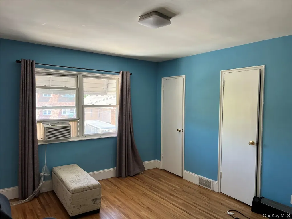 1308 E 223rd Street Bronx NY 10466