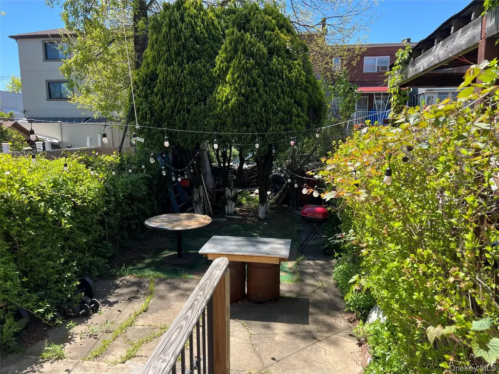 1308 E 223rd Street Bronx NY 10466