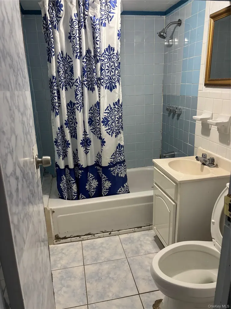 1308 E 223rd Street Bronx NY 10466