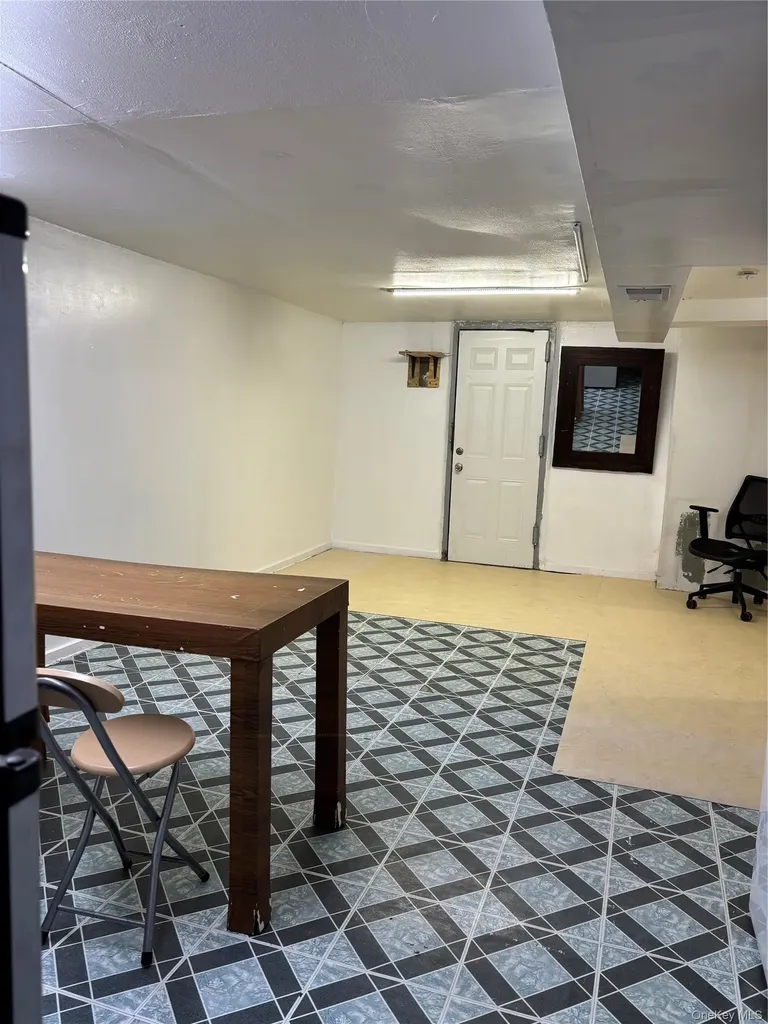 1308 E 223rd Street Bronx NY 10466