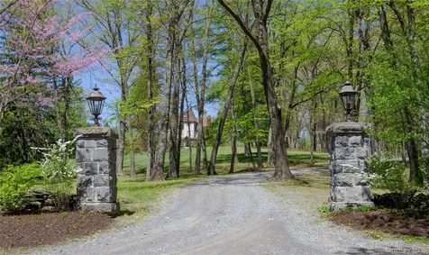 4317 Ny 23 Hudson NY 12534