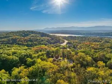 4317 Ny 23 Hudson NY 12534