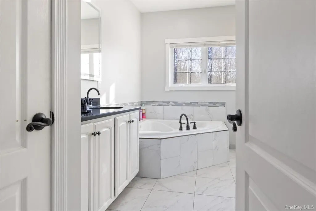 5 Deangelis Drive Monroe NY 10950