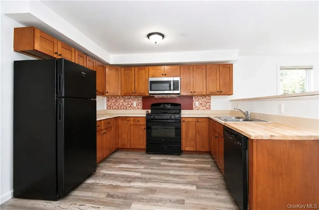 3173 Shore Parkway Brooklyn NY 11235
