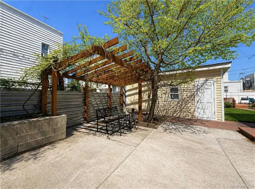 3173 Shore Parkway Brooklyn NY 11235