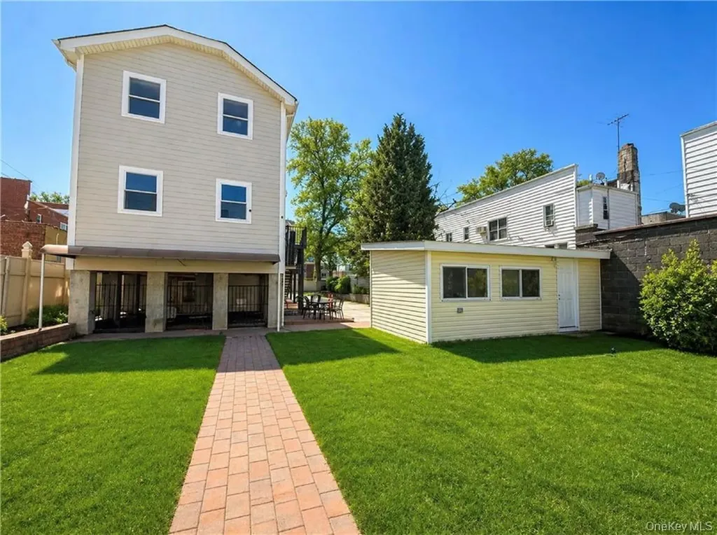 3173 Shore Parkway Brooklyn NY 11235