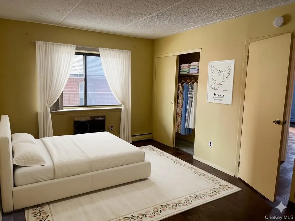 687 Bronx River Road Yonkers NY 10704