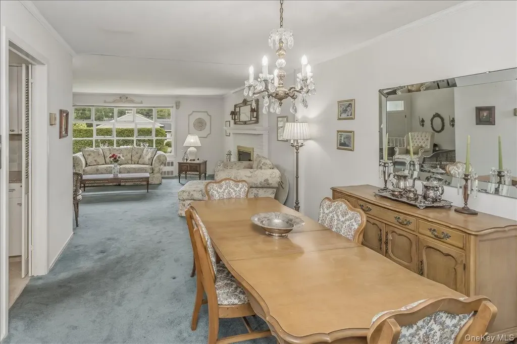 9 Fox Ridge Lane Locust Valley NY 11560