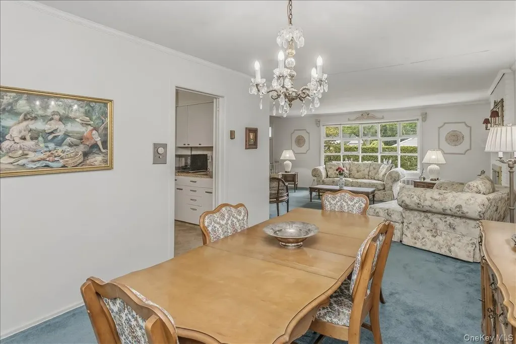 9 Fox Ridge Lane Locust Valley NY 11560
