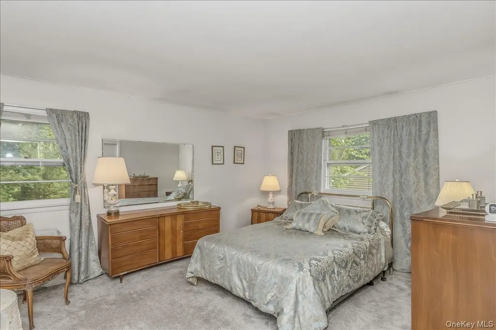 9 Fox Ridge Lane Locust Valley NY 11560