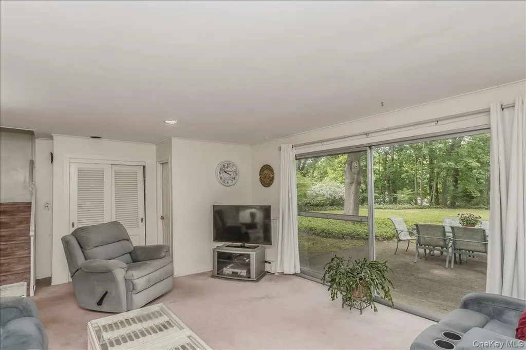 9 Fox Ridge Lane Locust Valley NY 11560
