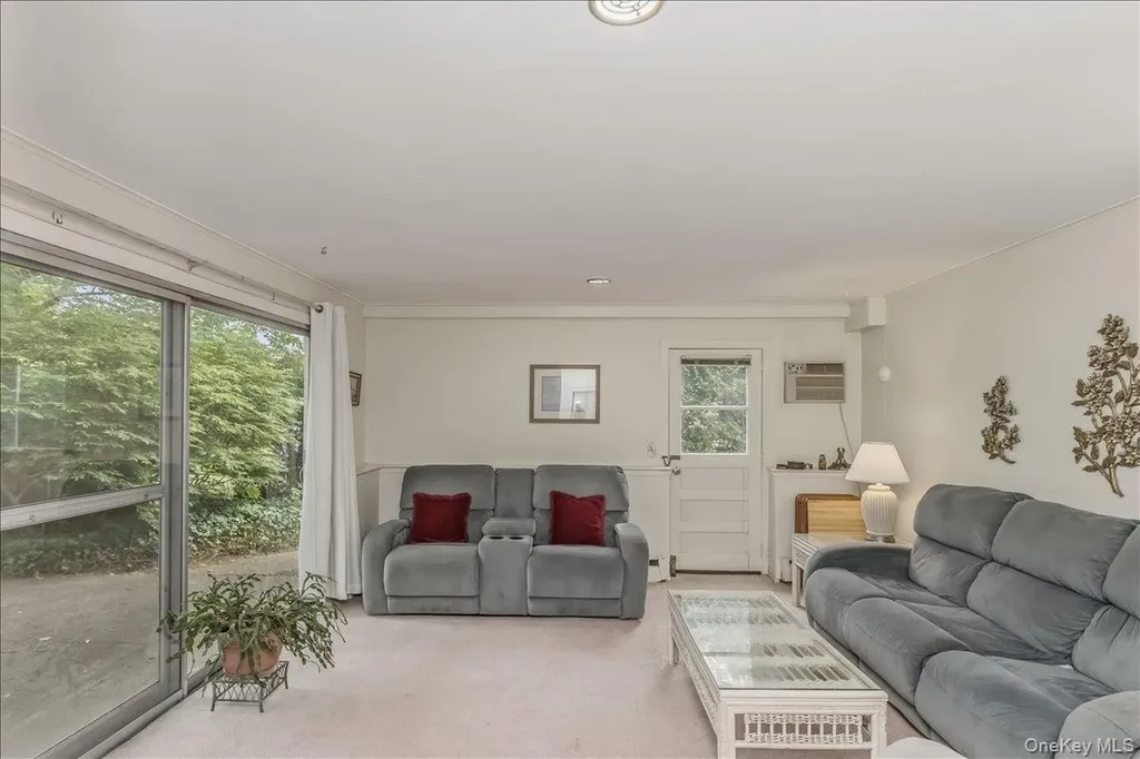 9 Fox Ridge Lane Locust Valley NY 11560