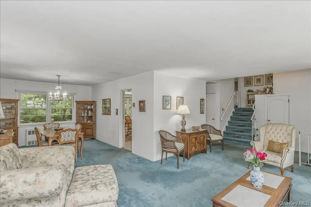 9 Fox Ridge Lane Locust Valley NY 11560
