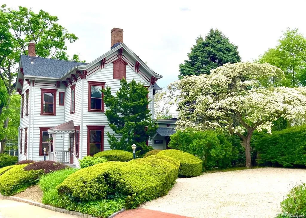 70 E Main Street Oyster Bay NY 11771