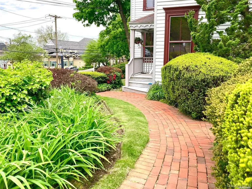 70 E Main Street Oyster Bay NY 11771