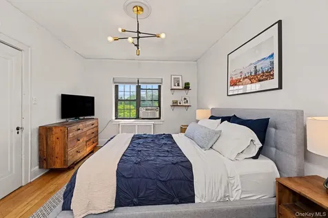 1452 Boston Post Road Larchmont NY 10538