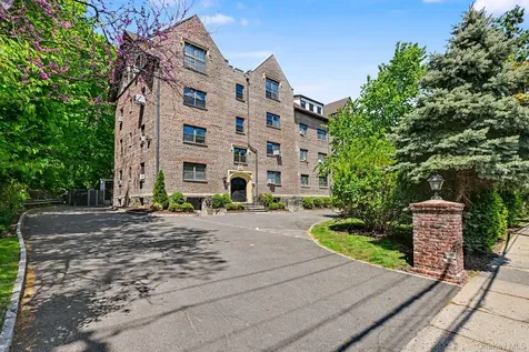 1452 Boston Post Road Larchmont NY 10538