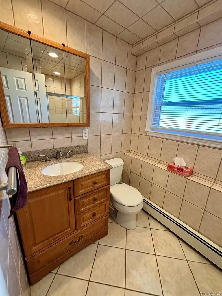West Babylon NY 11704