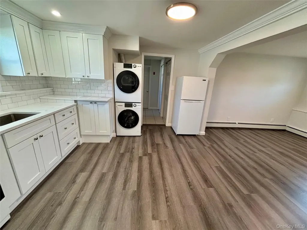 West Babylon NY 11704