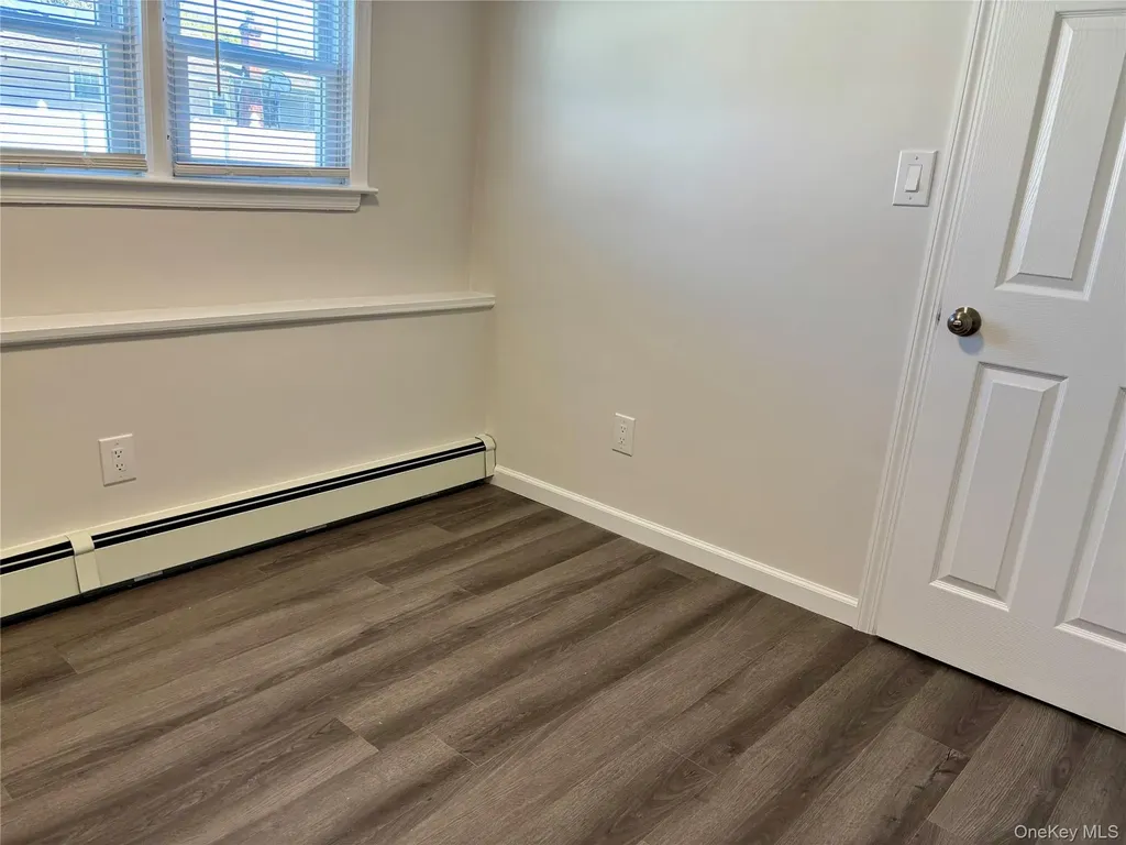 West Babylon NY 11704