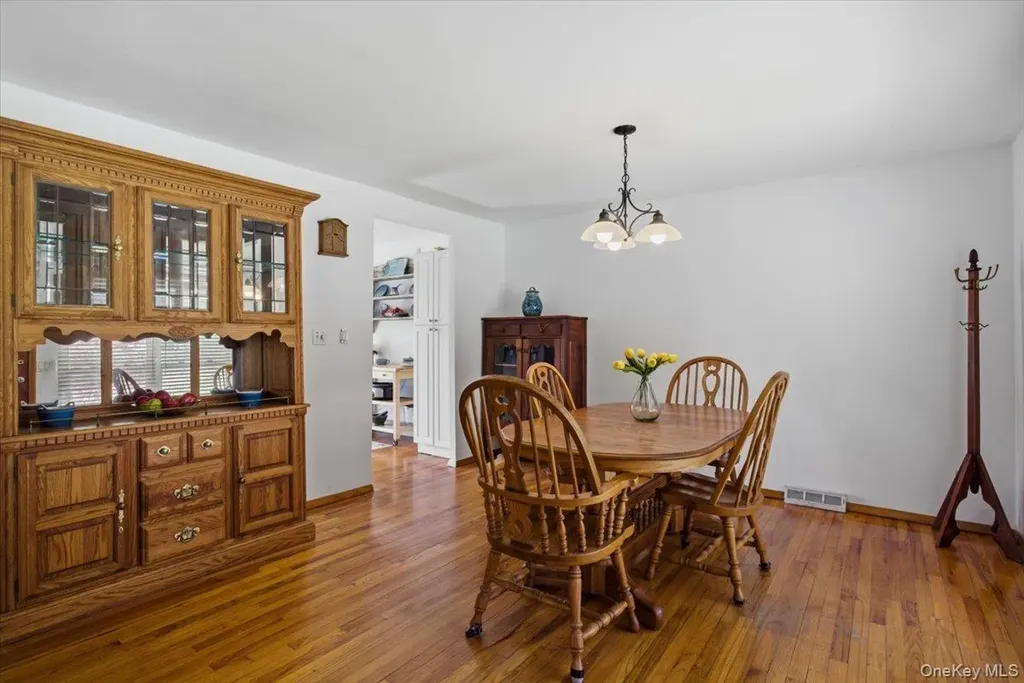 11 Lower Lake Road Mahopac NY 10541