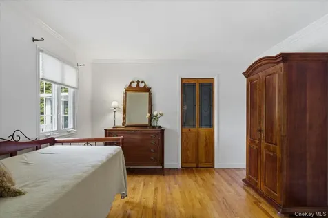11 Lower Lake Road Mahopac NY 10541