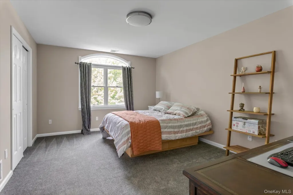 31 9th Avenue Kings Park NY 11754
