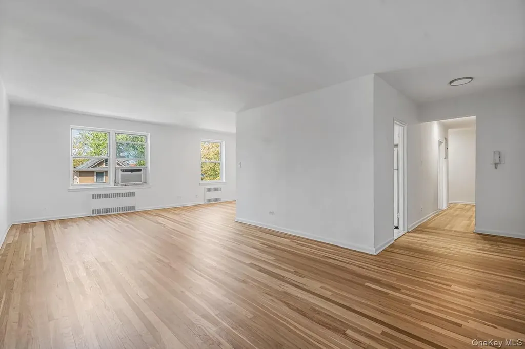 162-01 Powells Cove Boulevard Beechhurst NY 11357