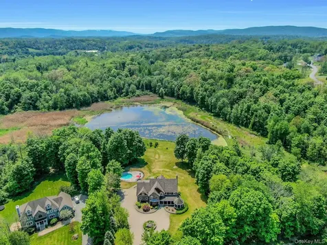 14 Stonewall Court Warwick NY 10990