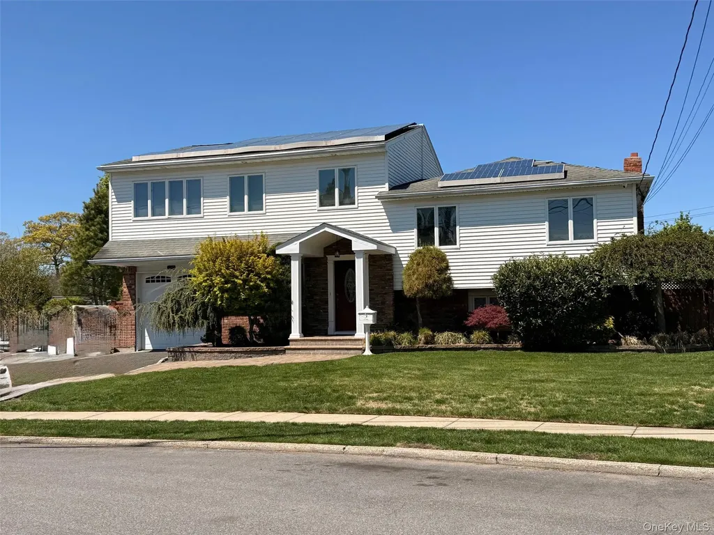 345 Oconnor Road North Babylon NY 11703