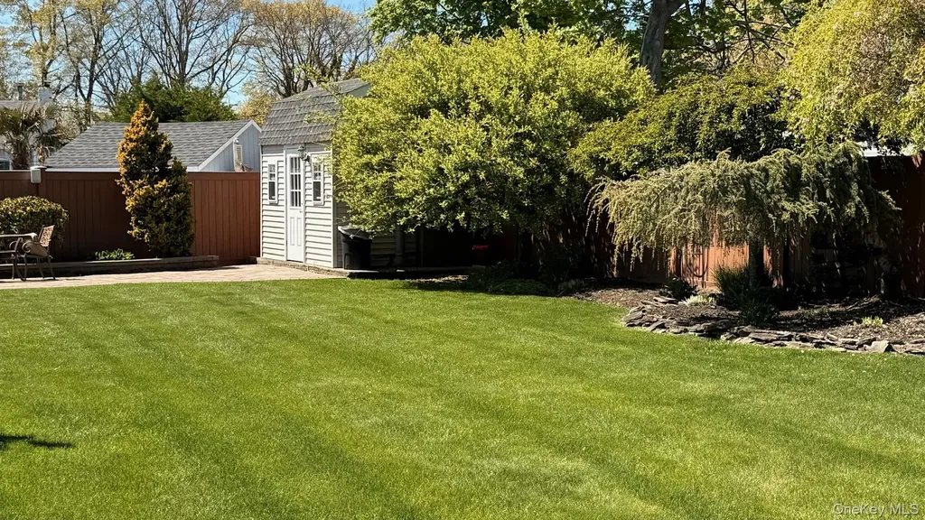 345 Oconnor Road North Babylon NY 11703