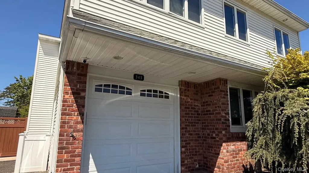 345 Oconnor Road North Babylon NY 11703