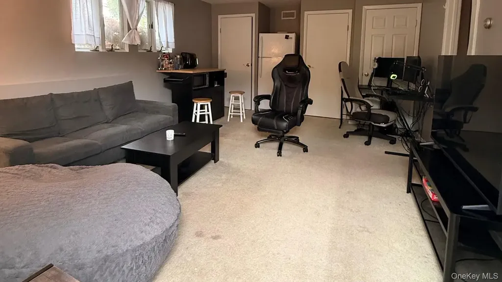 345 Oconnor Road North Babylon NY 11703