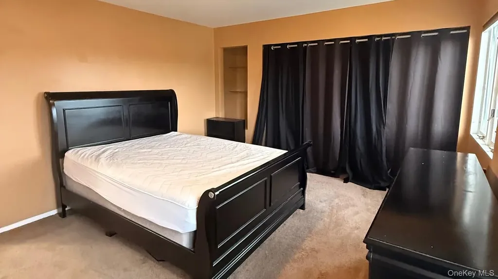 345 Oconnor Road North Babylon NY 11703