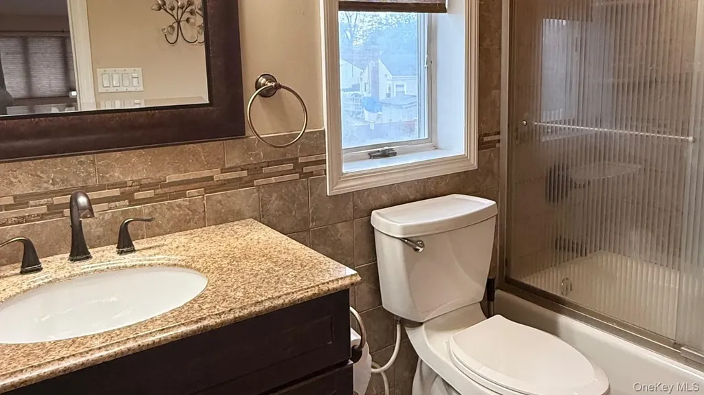 345 Oconnor Road North Babylon NY 11703