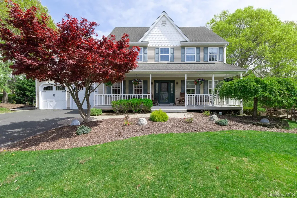 2 Crystal Court Smithtown NY 11787