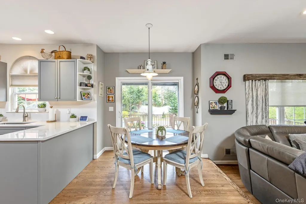2 Crystal Court Smithtown NY 11787