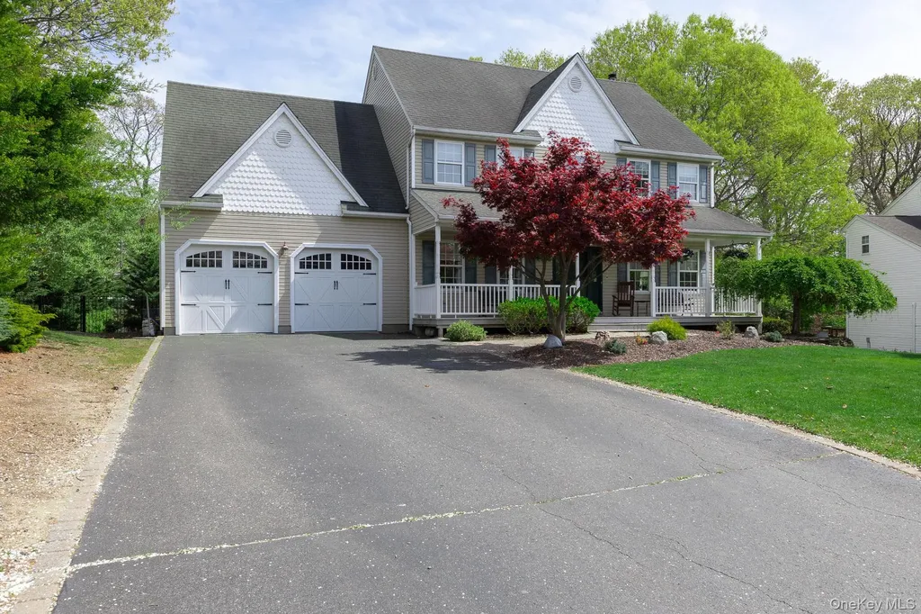 2 Crystal Court Smithtown NY 11787