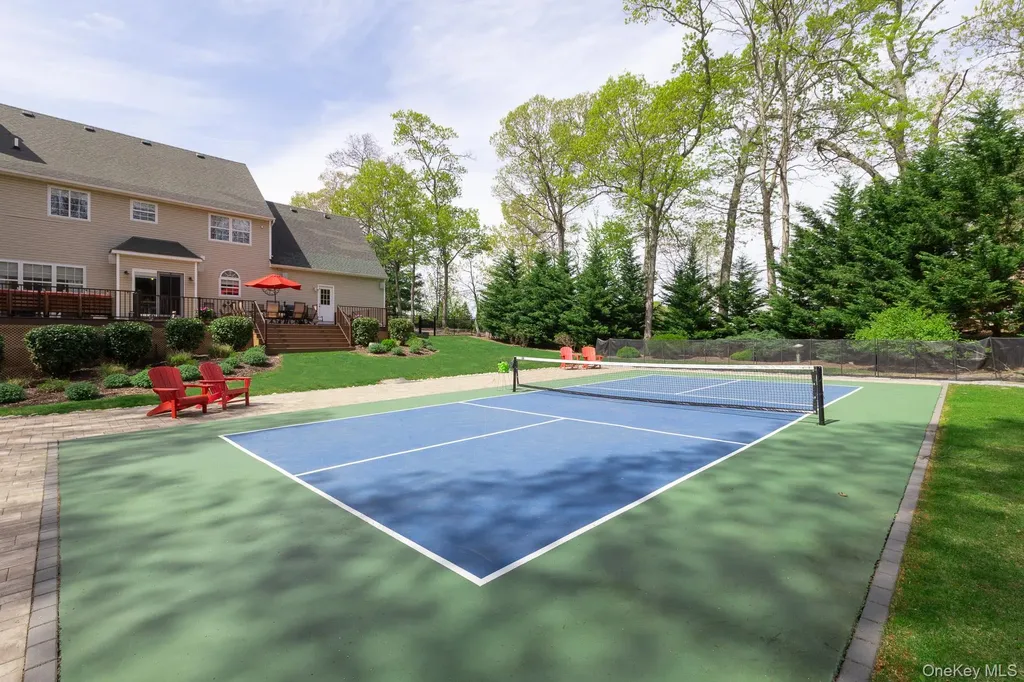 2 Crystal Court Smithtown NY 11787