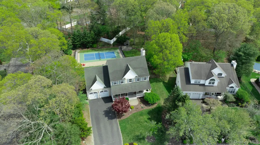 2 Crystal Court Smithtown NY 11787
