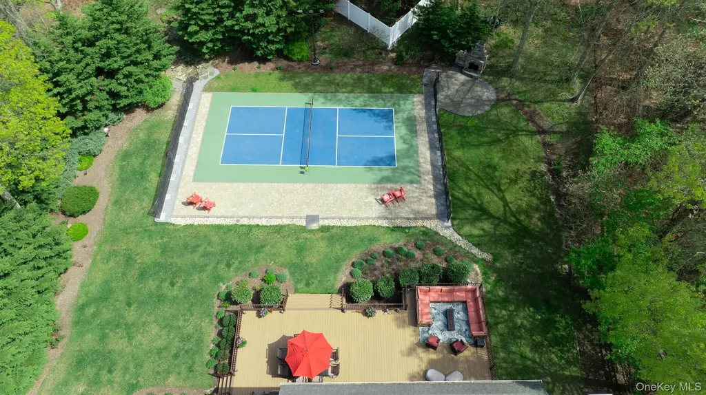 2 Crystal Court Smithtown NY 11787