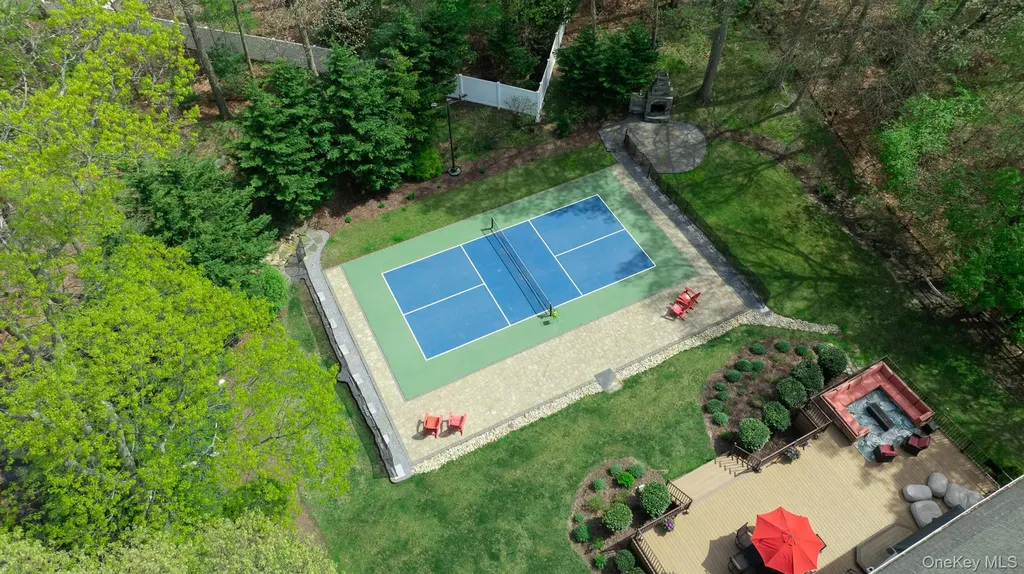 2 Crystal Court Smithtown NY 11787