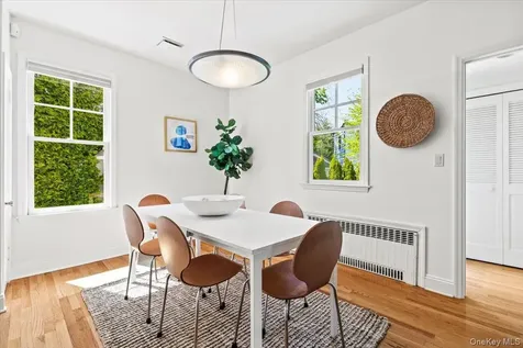 6 Linden Avenue Larchmont NY 10538
