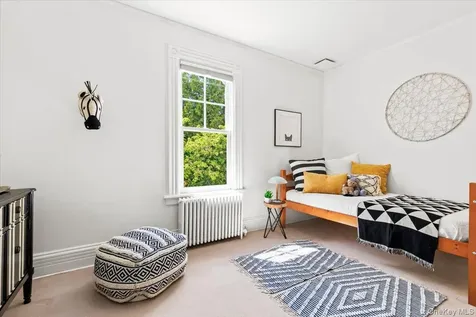 6 Linden Avenue Larchmont NY 10538