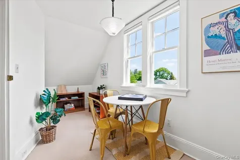 6 Linden Avenue Larchmont NY 10538