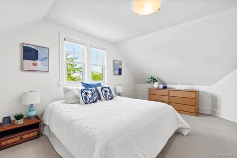6 Linden Avenue Larchmont NY 10538